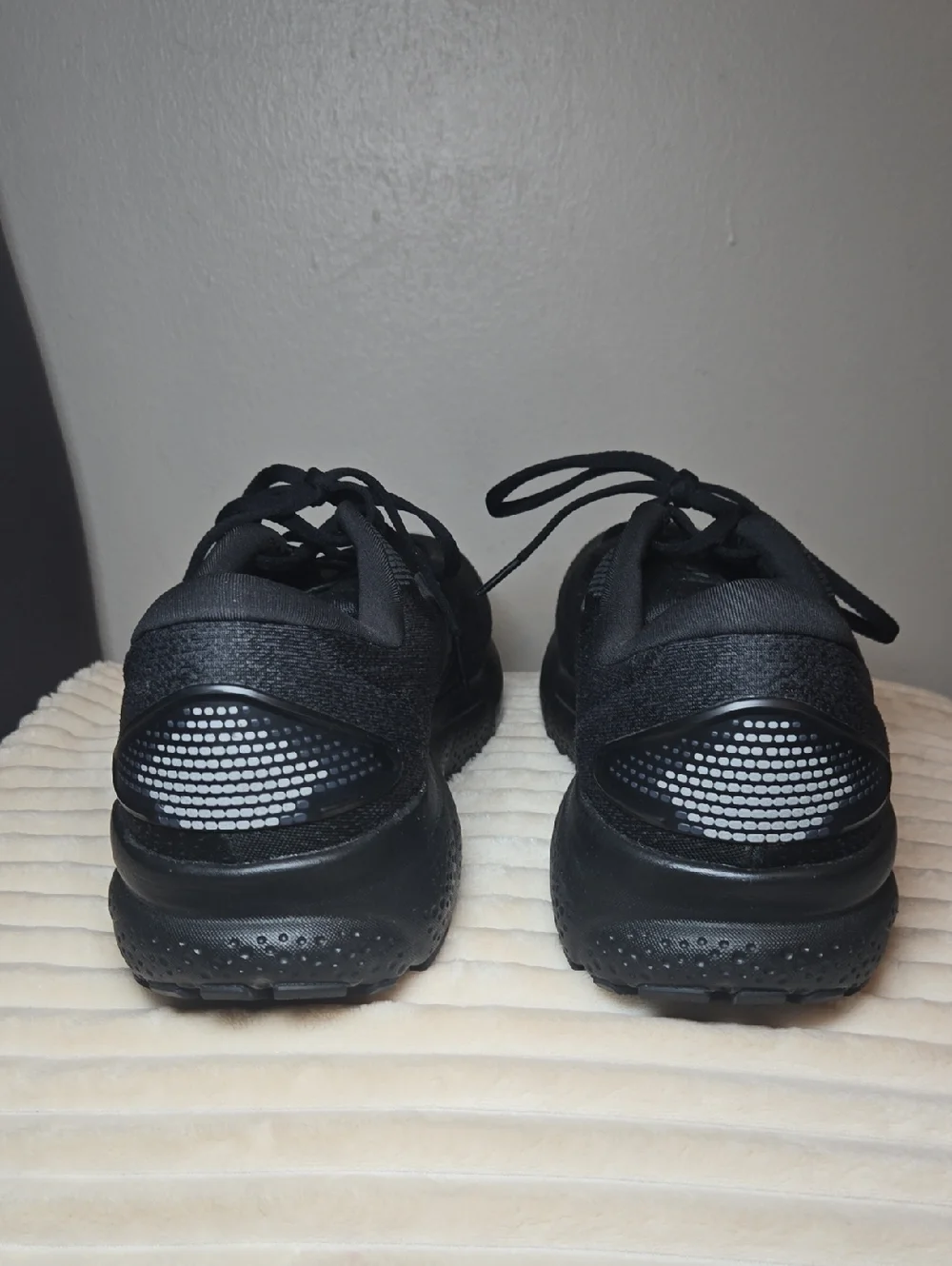 Brooks Ghost 16 Black Running Shoes Sneakers Cushioned Athletic Trainers 14 NOB